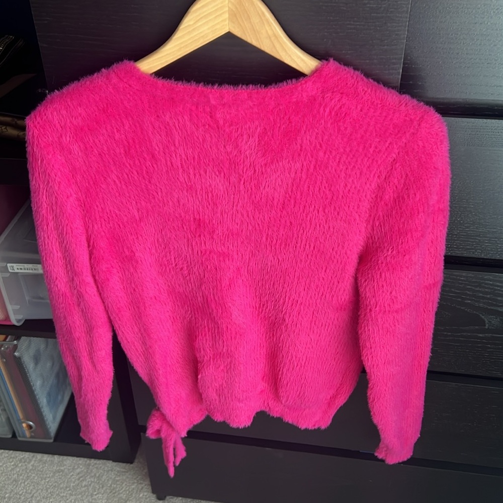 Pink Sweater - Picture 3 of 3